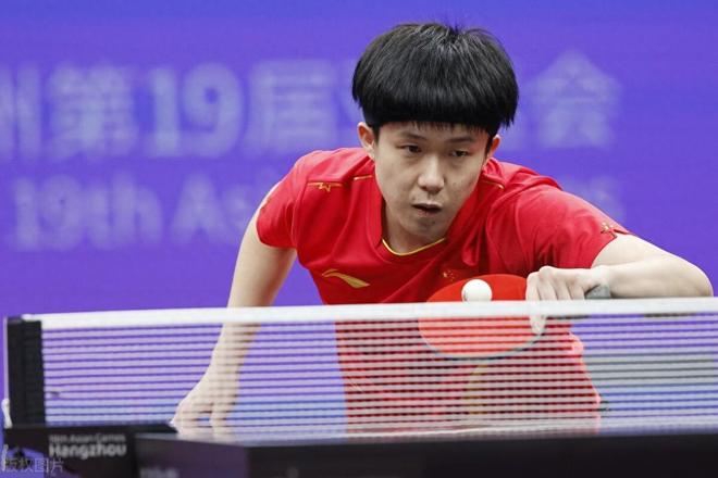 选手们走进 选手们走进